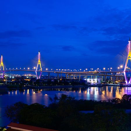 Riverfront Бангкок Экстерьер фото